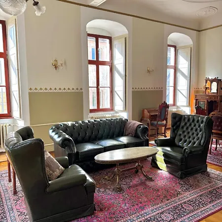 Schloss Ampfurth - Wohnen Im Historischen Gutshaus Oschersleben